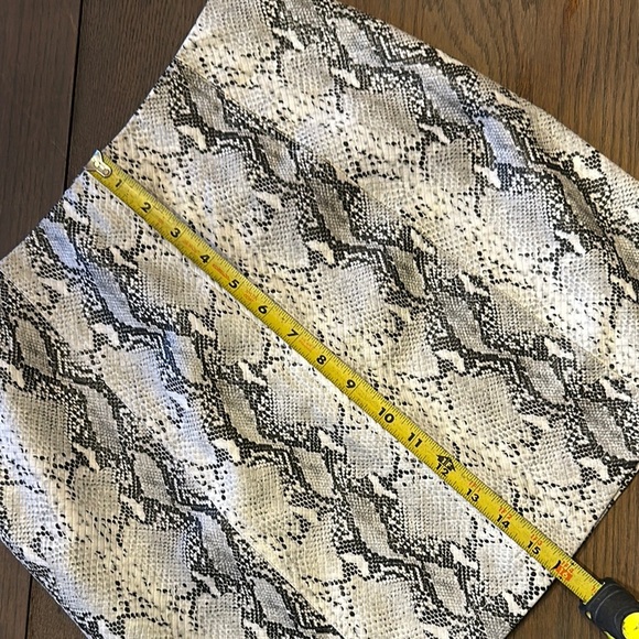 AKIRA Snake Print Mini Skirt - Picture 7 of 7